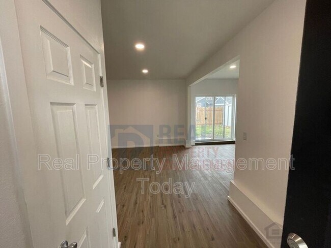 Foto del edificio - 7006 S Alder St