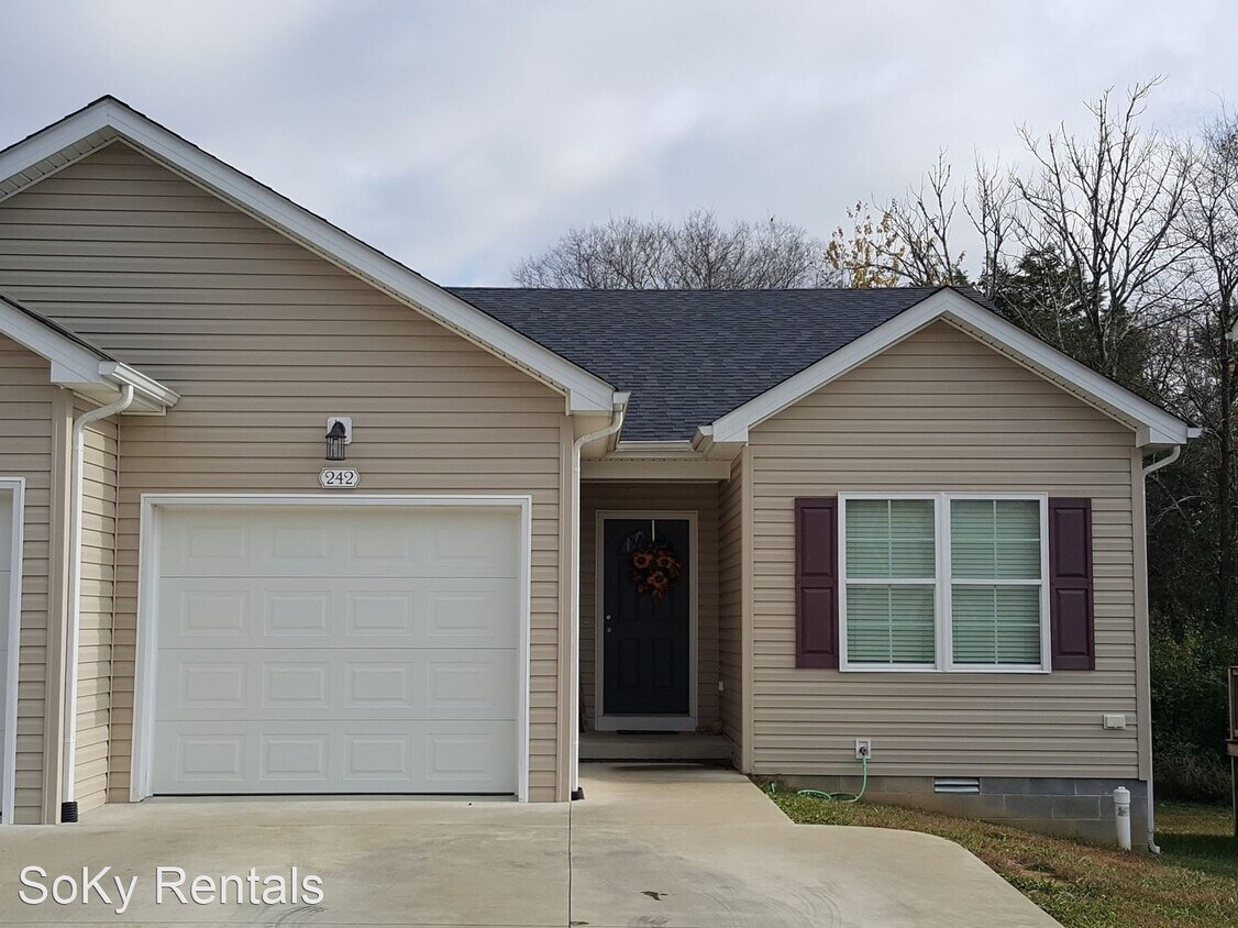 Primary Photo - 2 br, 2 bath House - 242 Walnut Creek Court