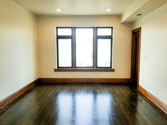 Building Photo - 2165 N Milwaukee Ave