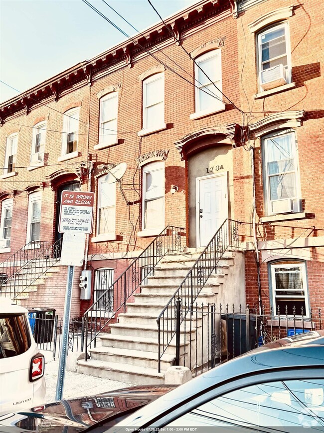 Building Photo - 178A Union St