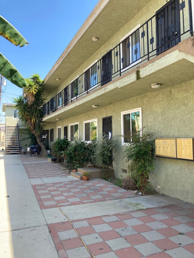 Planta baja - 2010 3rd Ave