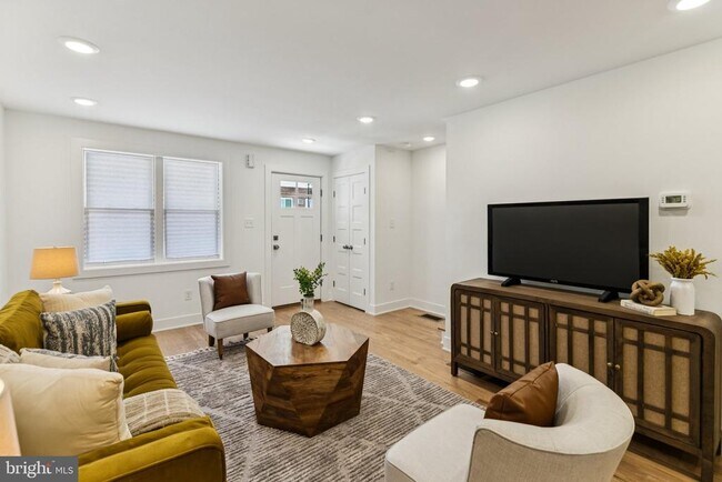 Foto del edificio - 732 Harry St