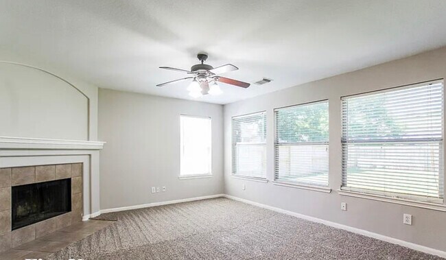 Foto del edificio - 32435 Hunter Park Ct