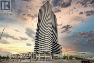 Building Photo - 7895 Jane St