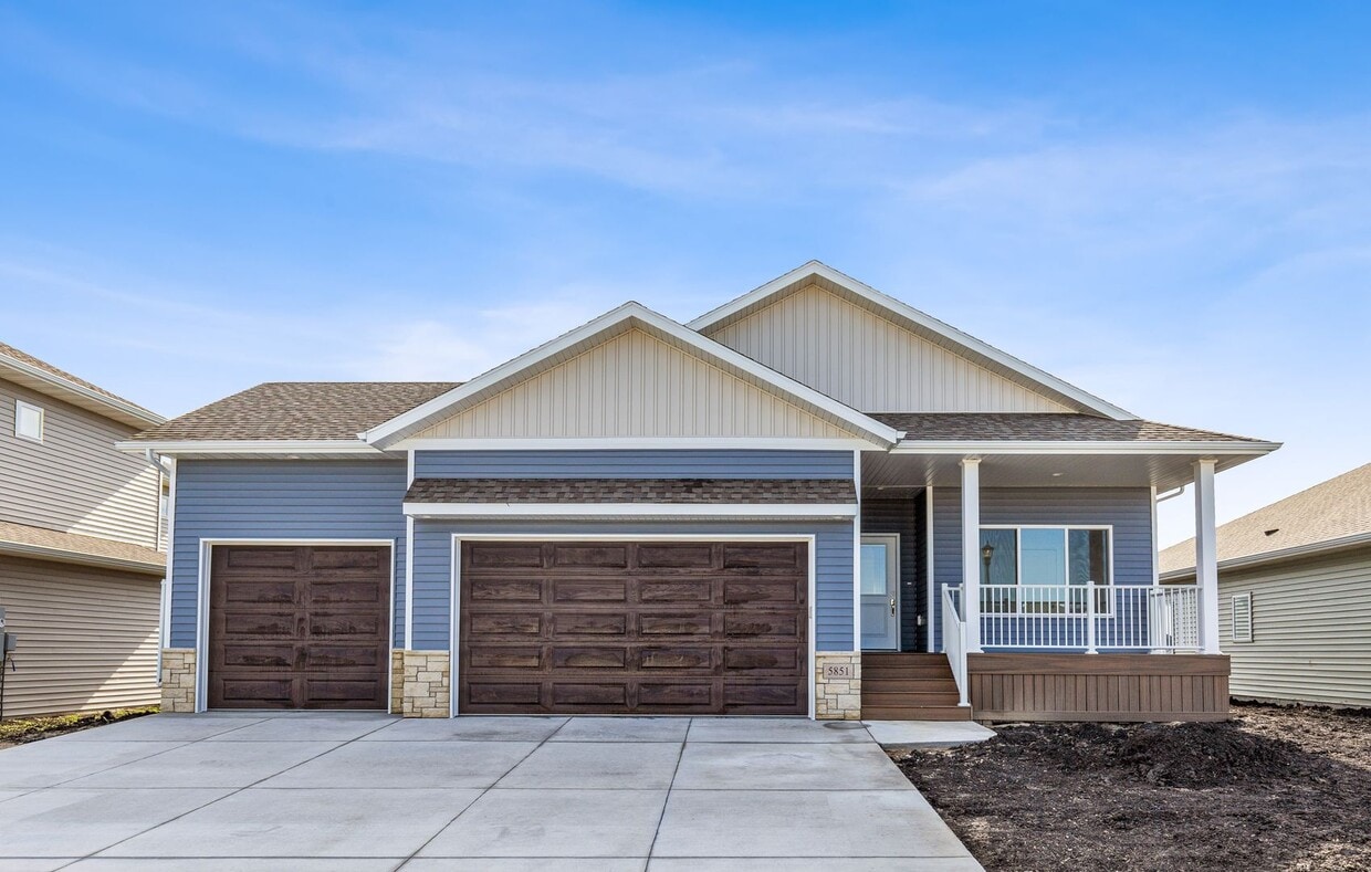Primary Photo - Newly Built in the Wilds neighborhood of W...