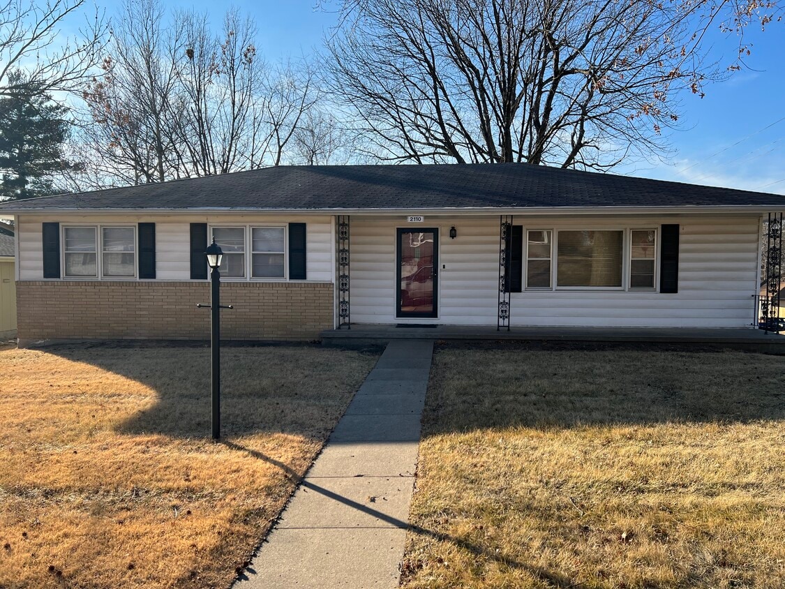 2110 N 35th St, Saint Joseph, MO 64506 House Rental in Saint Joseph
