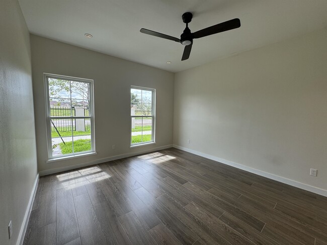 Building Photo - 210 Veracruz Dr