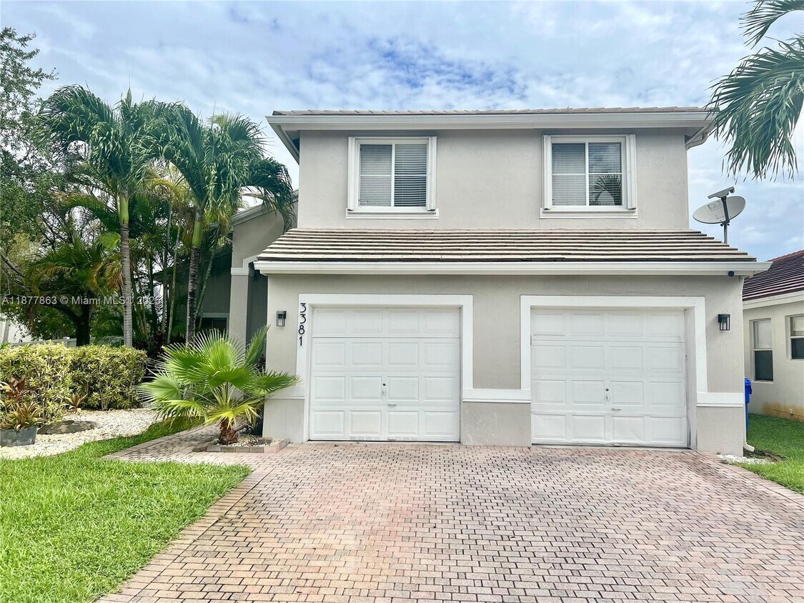 Primary Photo - 3381 SW 51st St