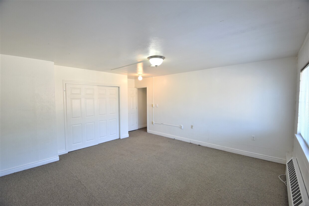 ダイト部屋 ff09e8ae32c9b1fc6dfdbbe3232169