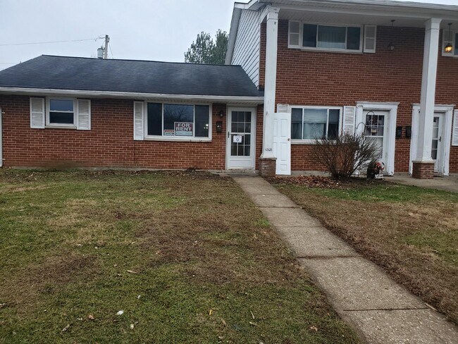 1208 Case Ave. Single floor - 1208 Case Ave