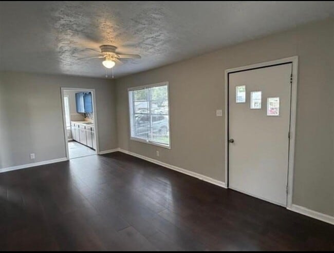 Foto del edificio - 2222 Lilly St