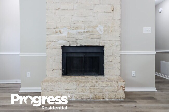 Building Photo - 1804 Primrose Trail