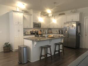 Building Photo - 7087 Hanford Dr
