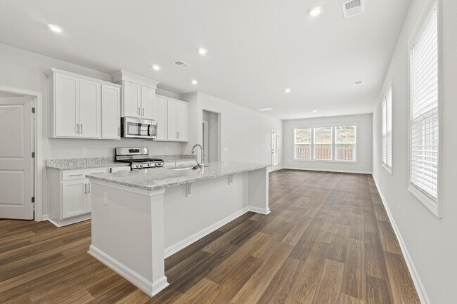 Building Photo - 644 Manitou Cir