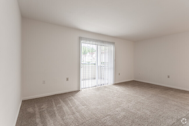 3HAB,1BA,-1250SF,Garden - Thalia Landing Apartments