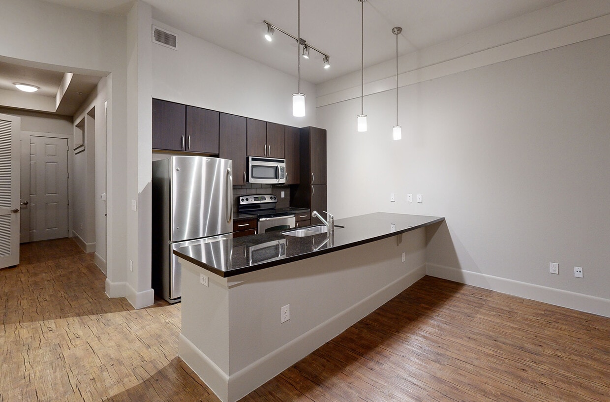Photo - District at Greenbriar Apartments
