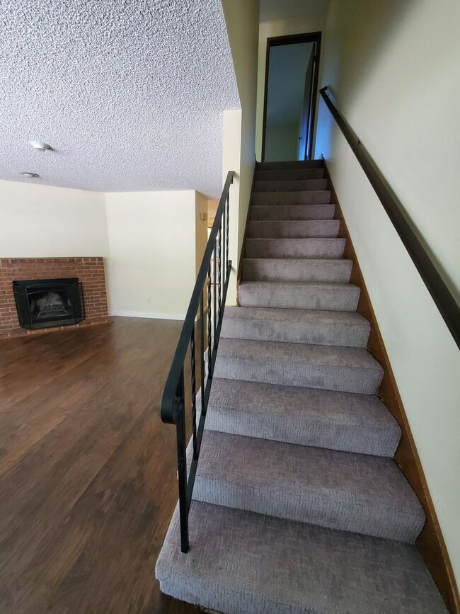 Interior Photo - Crestview Townhomes