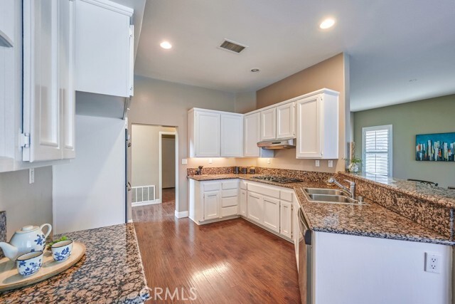 Foto del edificio - 15620 Turnberry St