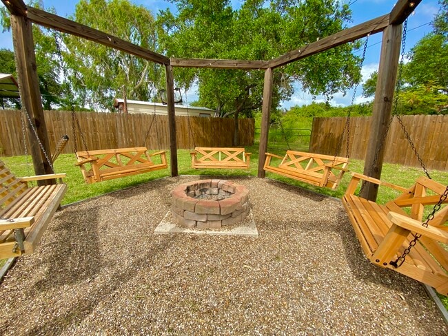 Foto del edificio - 1131 S 8th St