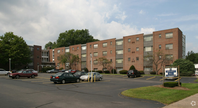 Building Photo - Saxon Road