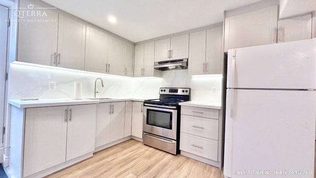 Building Photo - 454 Westhaven St