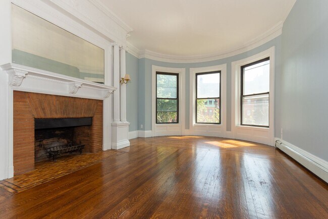 Foto del edificio - Kenmore Square Brownstone