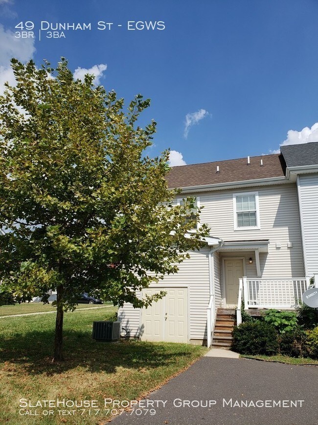 Building Photo - Beautiful 3 Bedroom / 2.5 Bathroom