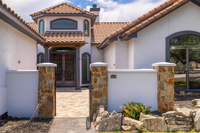 Foto del edificio - 15203 Lariat Trail