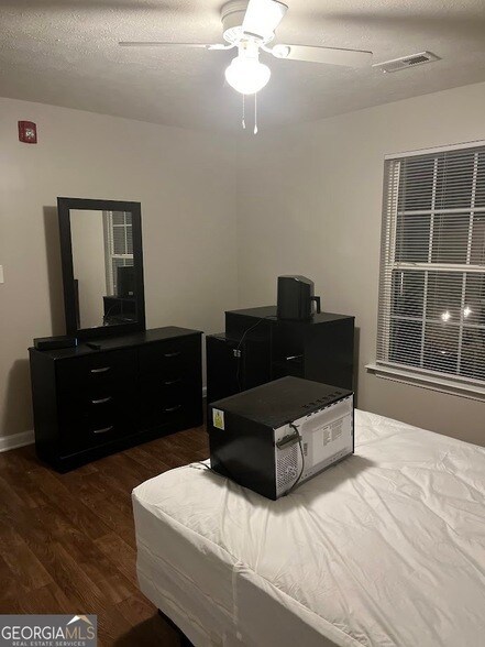 Foto del edificio - 2000 Austell Rd SW