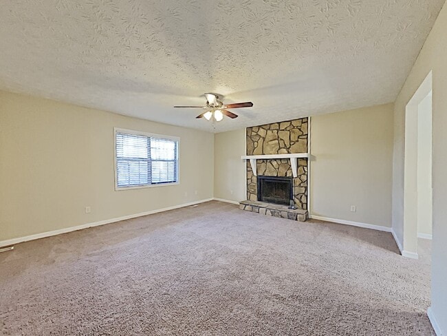 Building Photo - 2661 Windage Dr SW