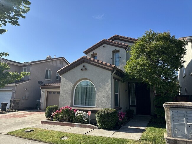 Foto del edificio - Lathrop 5 Bedroom 3 Bathroom Home