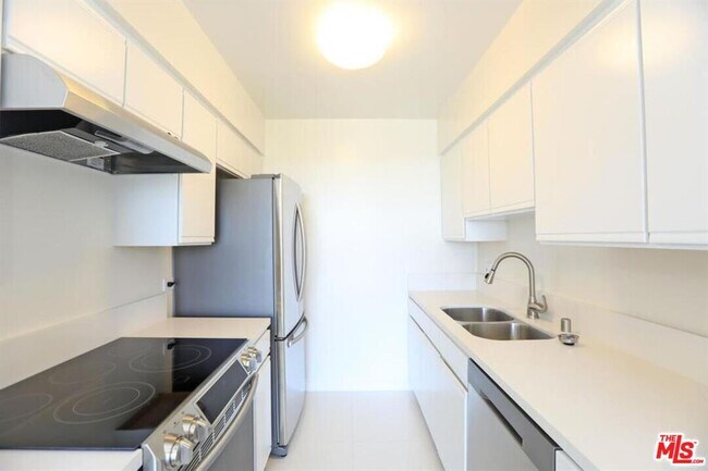 Foto del edificio - 201 Ocean Ave Ext