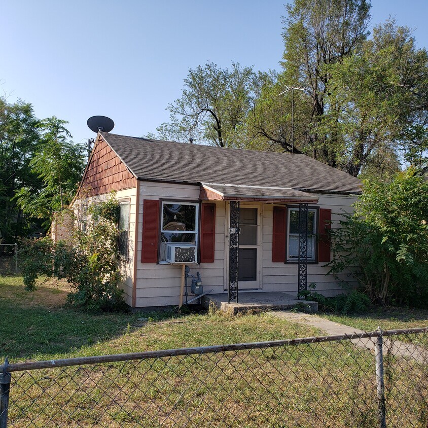 213 Hickory St, TX 79007 House Rental in TX