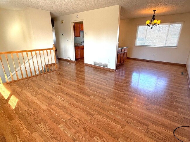 Foto del edificio - Updated 3 bedroom 2 bath with central air