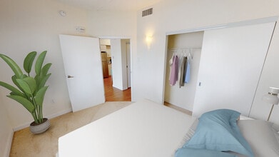 Building Photo - Bison Pointe