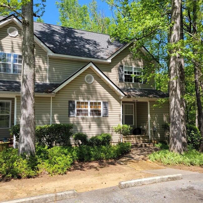 Foto del edificio - 505 Old Phoenix Rd NE
