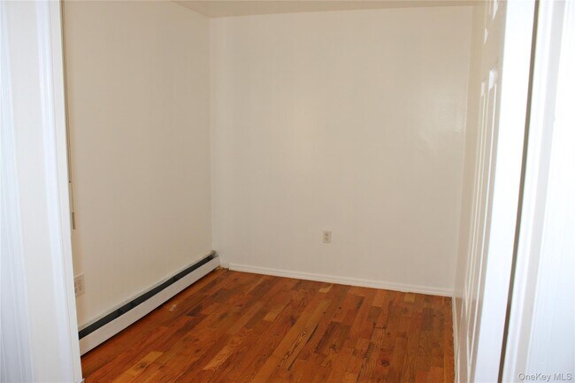 Building Photo - 55 Wyona St