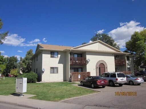 Foto principal - 6 Month lease special!!! Priced at $1349 after discount. RENT INCLUDES ALL UTILITIES, except for ...