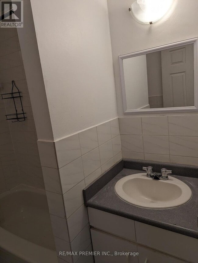 Photo du bâtiment - 1552 Avenue Rd