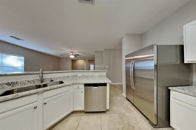 Building Photo - 16519 Cypress Thicket Dr