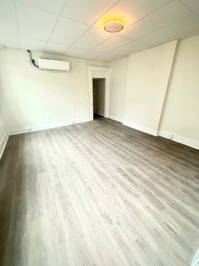 Foto del edificio - 2128 St Michael St