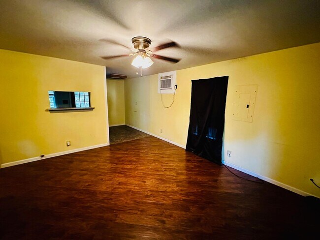 Foto del edificio - A Great 2 bed/1 bath Home in Pine White Hall!