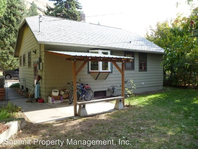 Building Photo - 3 br, 1 bath House - 1547 Van Buren Street