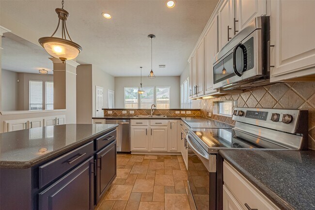 Building Photo - 7214 Glenwick Ct