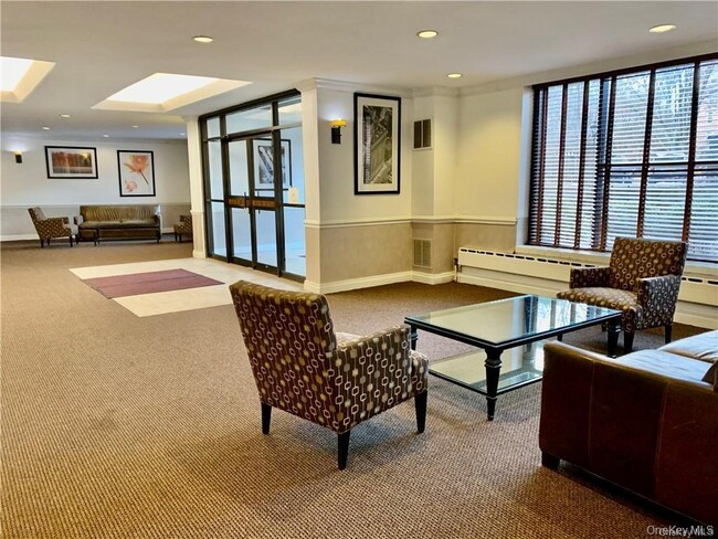 Building Photo - 1 Vincent Rd