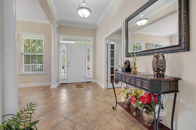 Foto del edificio - 2462 Goldenrod Wy