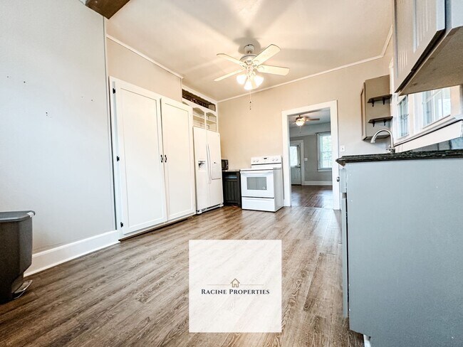 Foto del edificio - Charming Two Bedroom Home in Lyman