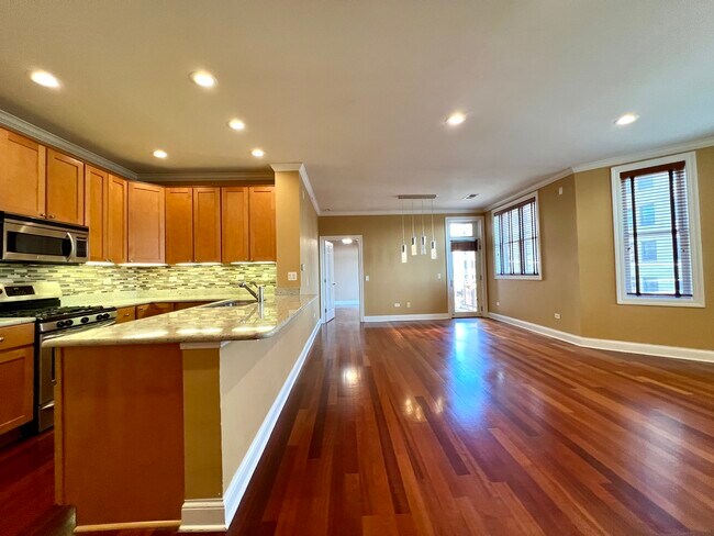 Foto del edificio - 1056 W Lawrence Ave
