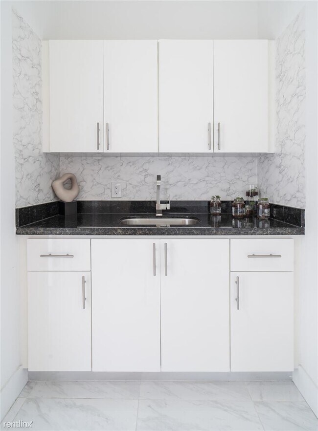 Foto del edificio - 4 br, 3 bath Condo - 3900 SW 69th Ave