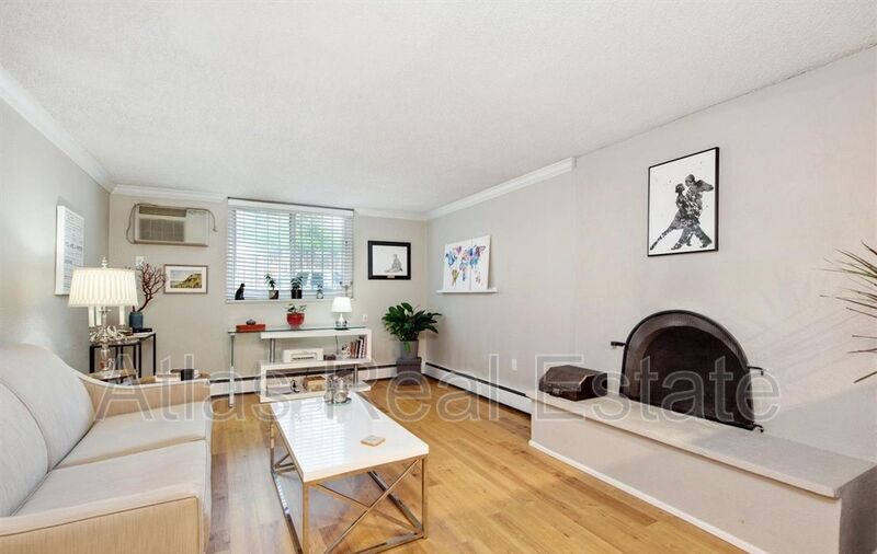 Primary Photo - 1125 N Washington St